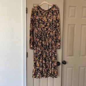 Wild Fable floral dress. Size large.
